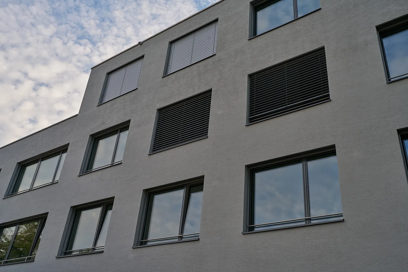 Giessen-Areal: Neubau mit verputzter Fassade